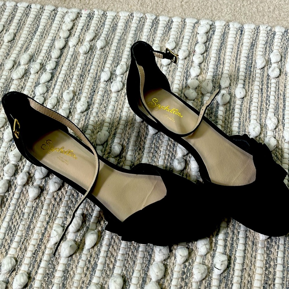 Seychelles suede leather low wedge sandals - size 7.5